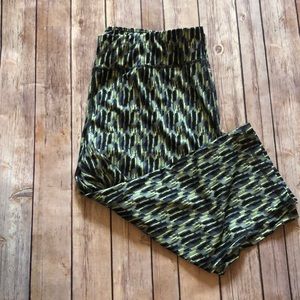 Danskin Now Workout Capris